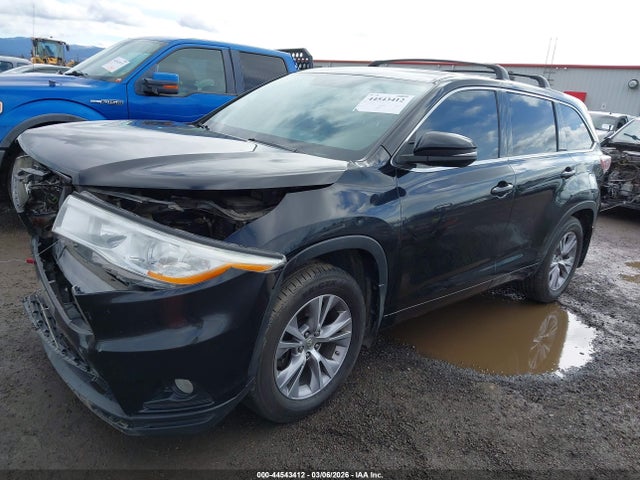 Toyota Highlander Le Plus V6 2014 5TDBKRFH3ES042283 Image 2