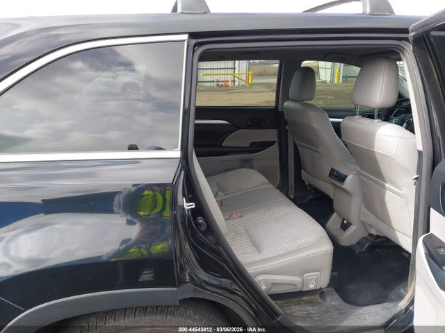 Toyota Highlander Le Plus V6 2014 5TDBKRFH3ES042283 Image 8