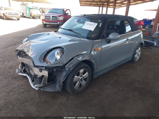 Mini Convertible Cooper 2019 WMWWG5C58K3F79489 Image 2