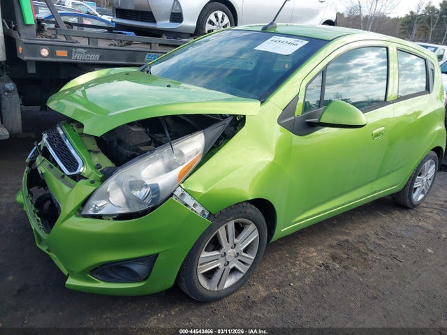 Chevrolet Spark 1lt Auto 2014 KL8CD6S93EC581797 Image 2