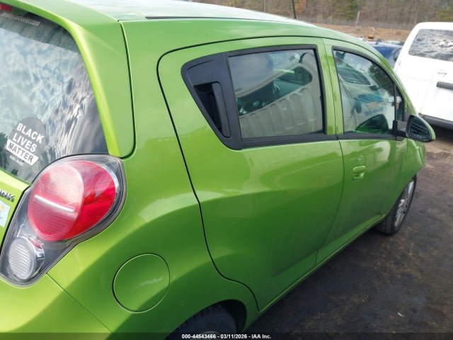 Chevrolet Spark 1lt Auto 2014 KL8CD6S93EC581797 Image 4
