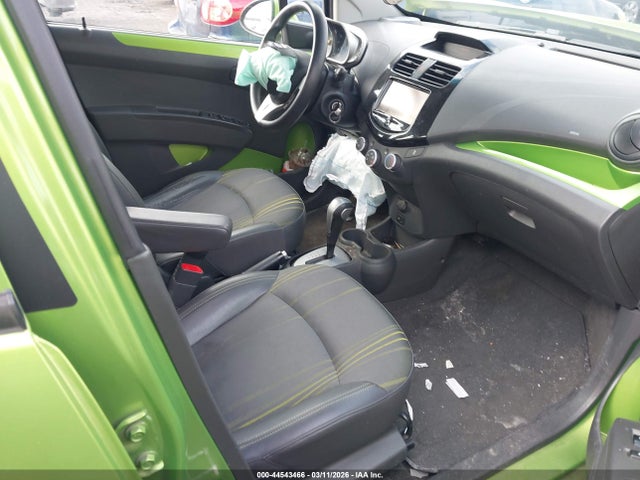 Chevrolet Spark 1lt Auto 2014 KL8CD6S93EC581797 Image 5