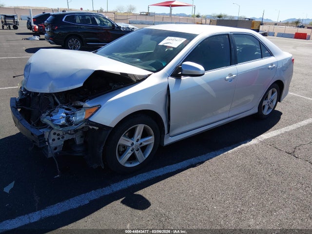4T1BF1FK1EU345412 Toyota CAMRY SE