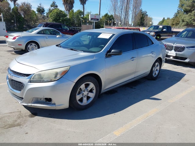 Chevrolet MALIBU LS 2015 1G11B5SLXFF308293 Image 2