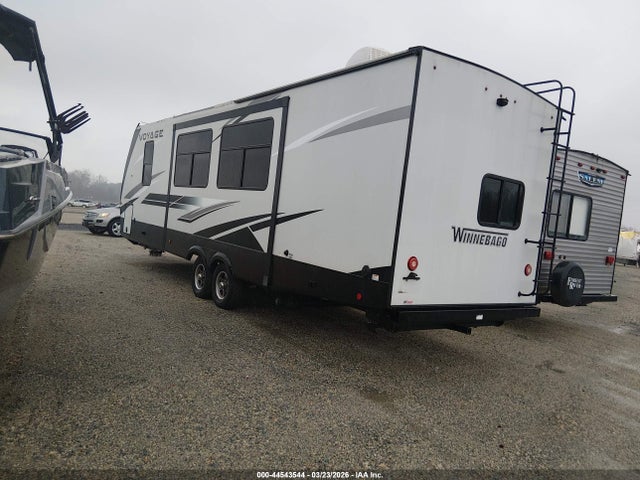 54CTV1Y29M6060968 Winnebago Voyage 3033bh