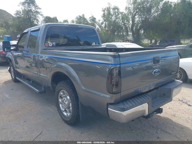 2012 FORD F-250 1FT7W2A65CEB96648 Photo 2