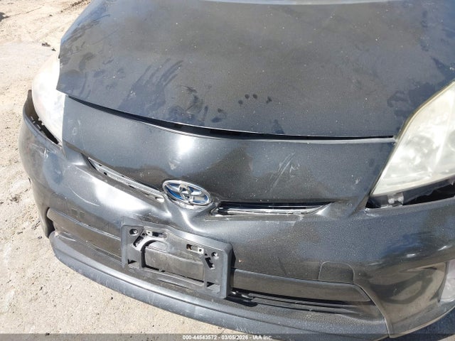 Toyota Prius Three 2014 JTDKN3DU0E0375774 Image 6