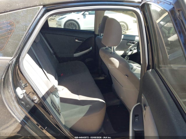 Toyota Prius Three 2014 JTDKN3DU0E0375774 Image 8