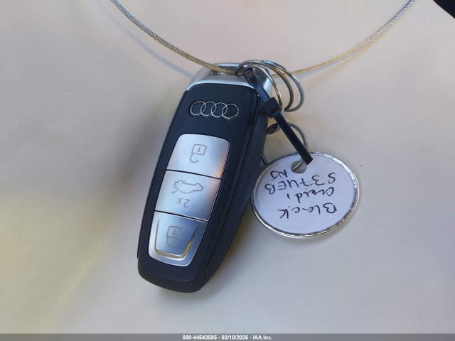Продаж на аукціоні авто 2024 Audi A3 Premium 40 Tfsi Quattro S Tronic, vin: WAUGUDGY3RA042348, номер лоту: 44543595