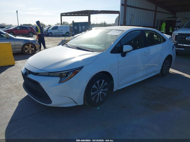 Toyota Corolla Hybrid Le 2022 JTDEAMDE2N3011586 Image 2