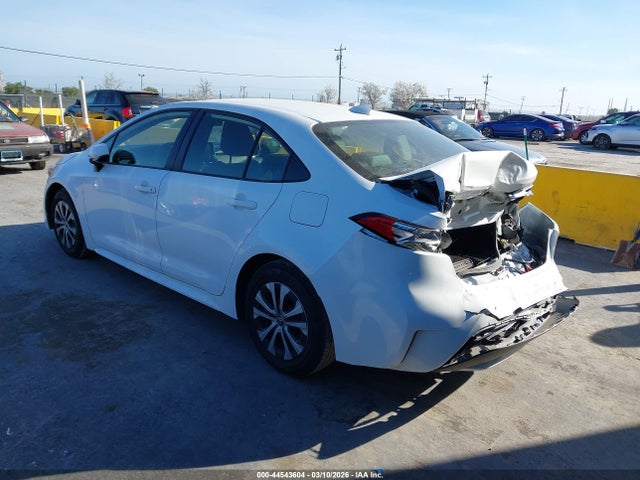 Toyota Corolla Hybrid Le 2022 JTDEAMDE2N3011586 Image 3
