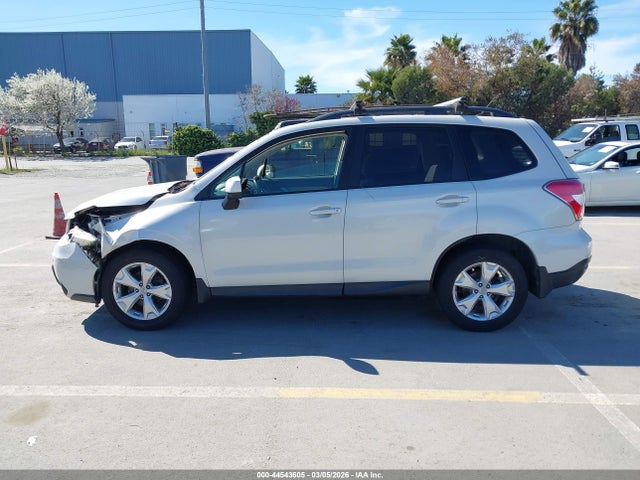 Subaru Forester 2.5i Premium 2014 JF2SJAEC4EH443003 Image 14