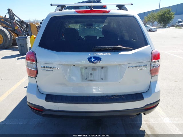 Subaru Forester 2.5i Premium 2014 JF2SJAEC4EH443003 Image 16