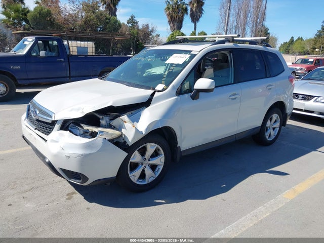 Subaru Forester 2.5i Premium 2014 JF2SJAEC4EH443003 Image 2