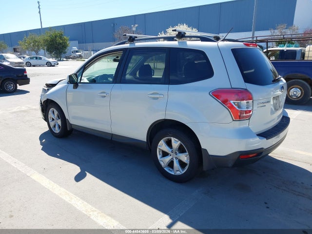 Subaru Forester 2.5i Premium 2014 JF2SJAEC4EH443003 Image 3