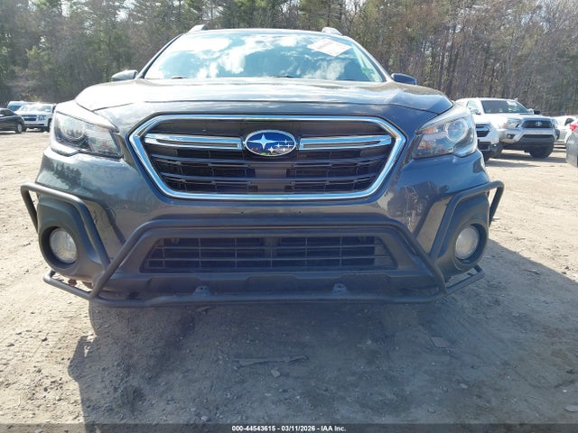 44543615 :رقم المزاد ، 4S4BSANC8J3320643 vin ، 2018 Subaru Outback 2.5i Limited مزاد بيع