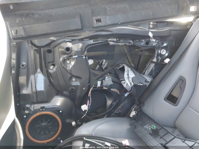 44543615 :رقم المزاد ، 4S4BSANC8J3320643 vin ، 2018 Subaru Outback 2.5i Limited مزاد بيع