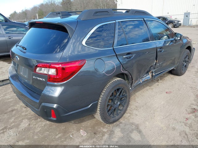 44543615 :رقم المزاد ، 4S4BSANC8J3320643 vin ، 2018 Subaru Outback 2.5i Limited مزاد بيع