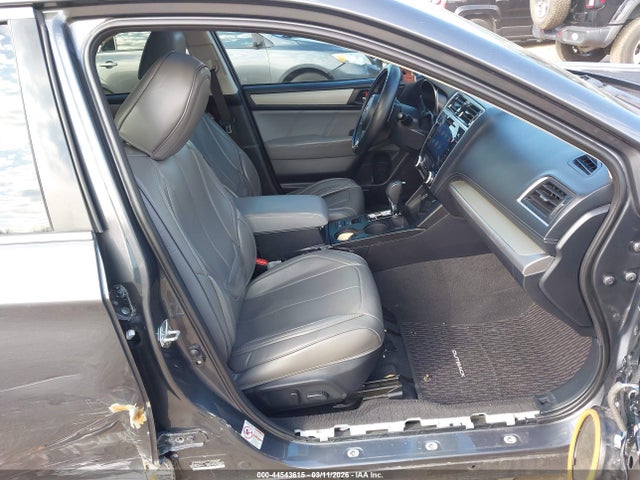 44543615 :رقم المزاد ، 4S4BSANC8J3320643 vin ، 2018 Subaru Outback 2.5i Limited مزاد بيع