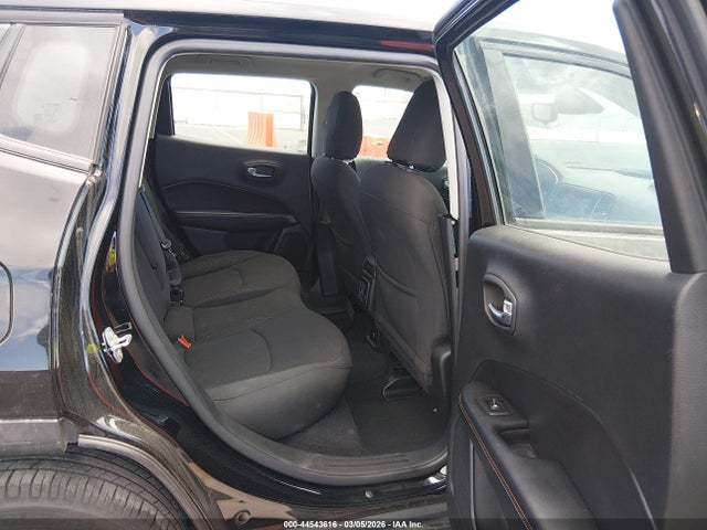 44543616 :رقم المزاد ، 3C4NJCAB2MT572152 vin ، 2021 Jeep Compass Sport Fwd مزاد بيع