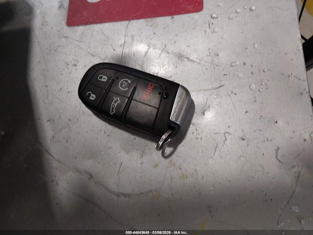 Продажа на аукционе авто 2013 Chrysler 300 Motown, vin: 2C3CCAAG1DH630735, номер лота: 44543649