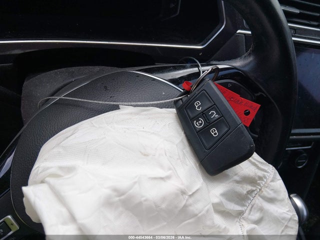 44543664 :رقم المزاد ، 3VV3B7AX3KM074655 vin ، 2019 Volkswagen Tiguan 2.0t Se/2.0t Sel/2.0t Sel R-line/2.0t Sel R-line Black مزاد بيع