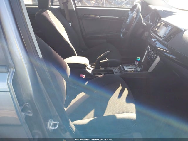 2017 MITSUBISHI LANCER JA32V2FWXHU012967 Photo 4