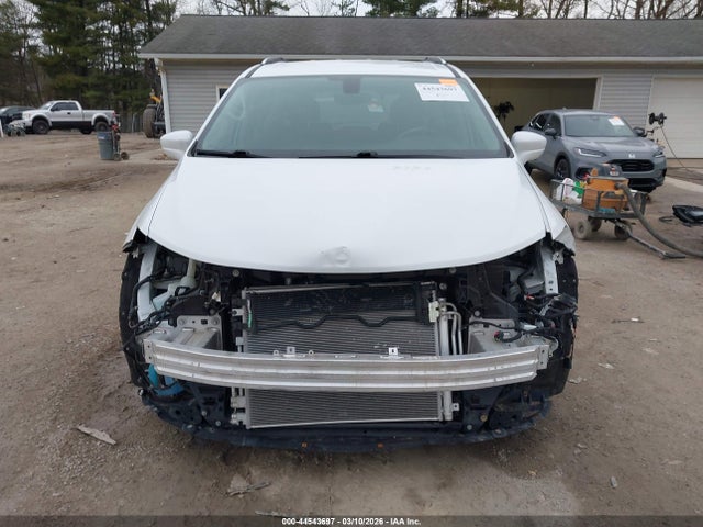 Продажа на аукционе авто 2018 Chrysler Pacifica Touring L, vin: 2C4RC1BG0JR149434, номер лота: 44543697