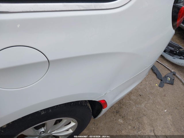 Продажа на аукционе авто 2018 Chrysler Pacifica Touring L, vin: 2C4RC1BG0JR149434, номер лота: 44543697