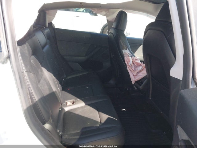 44543701 :رقم المزاد ، 7SAYGDEE7RA215190 vin ، 2024 Tesla Model Y Long Range Dual Motor All-wheel Drive مزاد بيع