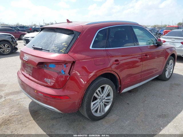 44543703 :رقم المزاد ، WA1BNAFY8J2142030 vin ، 2018 Audi Q5 2.0t Premium/2.0t Tech Premium مزاد بيع
