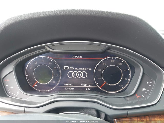 44543703 :رقم المزاد ، WA1BNAFY8J2142030 vin ، 2018 Audi Q5 2.0t Premium/2.0t Tech Premium مزاد بيع