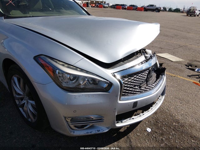 2016 Infiniti Q70 3.7 მანქანა იყიდება აუქციონზე, vin: JN1BY1AP4GM220735, აუქციონის ნომერი: 44543710