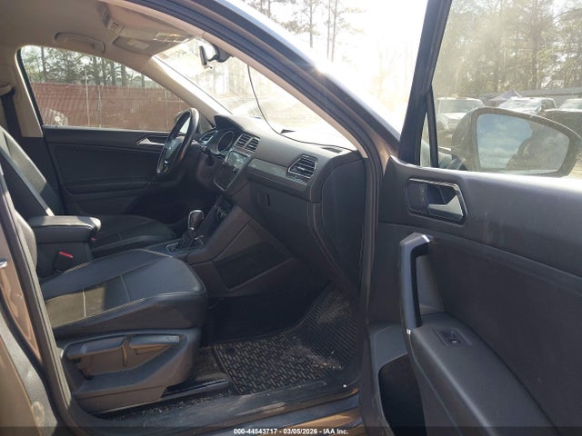 Продажа на аукционе авто 2018 Volkswagen Tiguan 2.0t Se/2.0t Sel, vin: 3VV3B7AX9JM019108, номер лота: 44543717