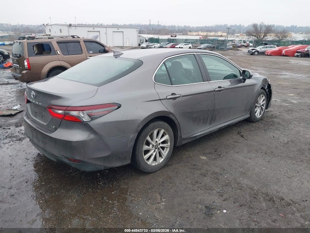 Toyota CAMRY LE 2022 4T1C11AK6NU626700 Image 4