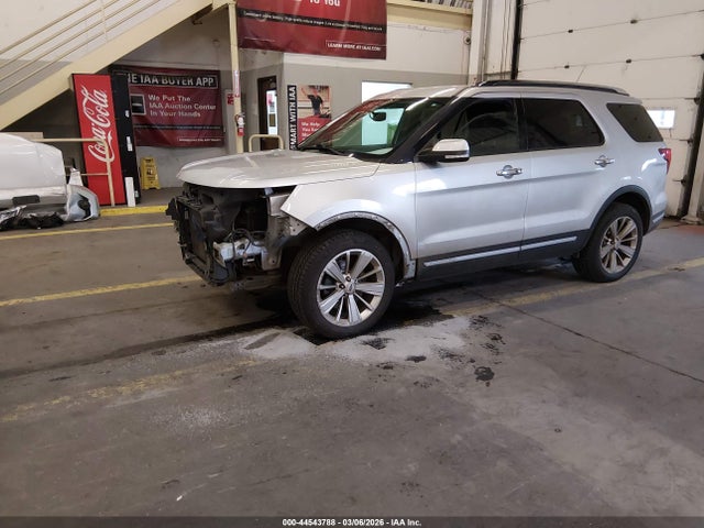 Ford Explorer Limited 2019 1FM5K8F86KGB11301 Image 2