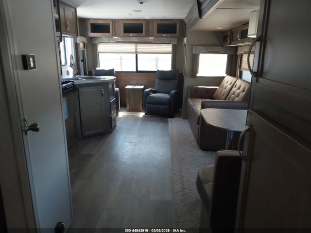 Dutchmen Other 2018 4YDT26024JP935040 Image 8