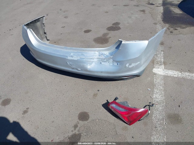 1G1ZD5ST5MF072386 Chevrolet Malibu Fwd Lt