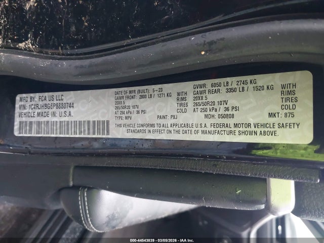 2023 JEEP GRAND CHEROKEE 1C4RJHBG6P8880744 Photo 8