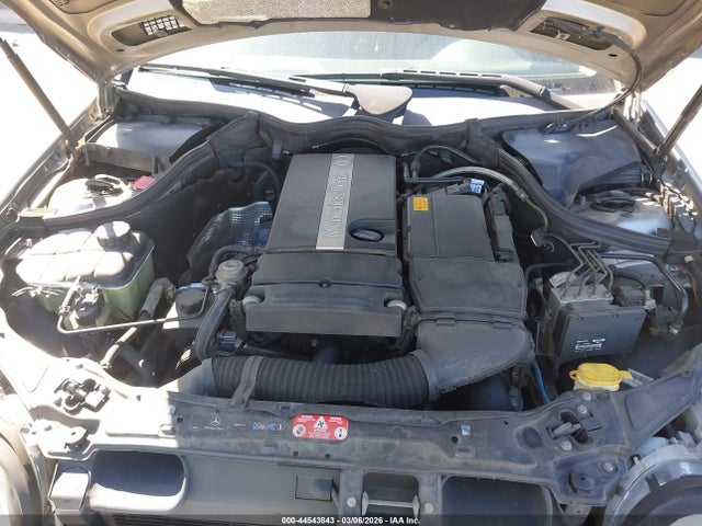44543843 :رقم المزاد ، WDBRF40J64A555832 vin ، 2004 Mercedes-benz C 230 Kompressor Sport/sport مزاد بيع