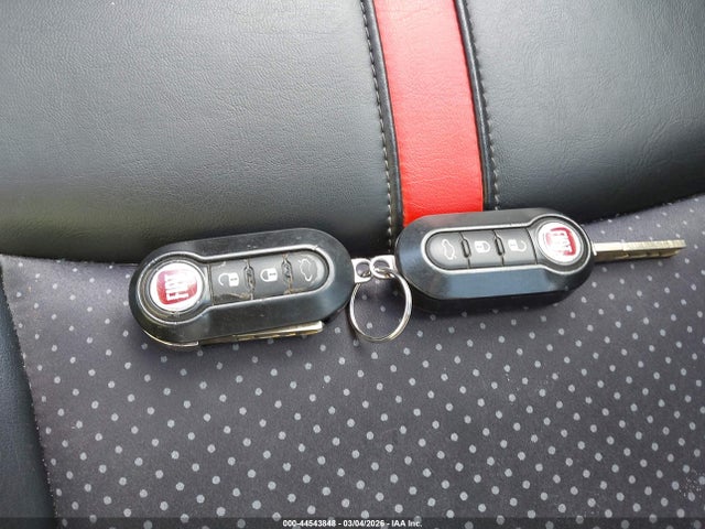 2015 FIAT 500E 3C3CFFGE7FT695450 Photo 10