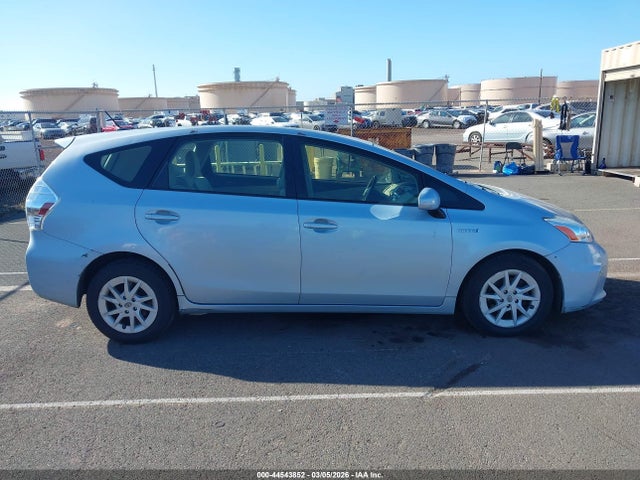 Toyota Prius V Three 2014 JTDZN3EU1E3341130 Image 13