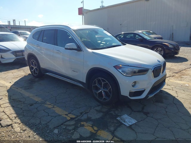 2018 BMW X1 WBXHU7C33J5H42361