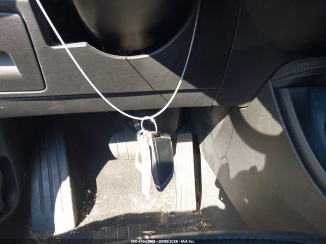 2018 BMW X1 WBXHU7C33J5H42361 Photo 10