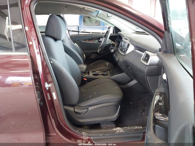 5XYPGDA55HG335479 KIA Sorento 3.3l Lx