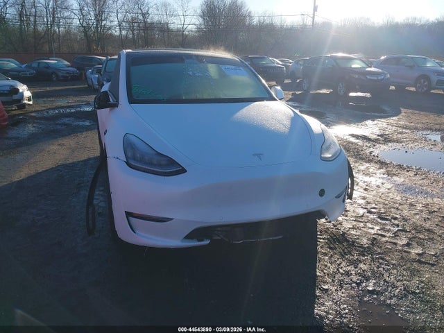 Продаж на аукціоні авто 2022 Tesla Model Y Long Range Dual Motor All-wheel Drive, vin: 7SAYGDEE0NF393780, номер лоту: 44543890