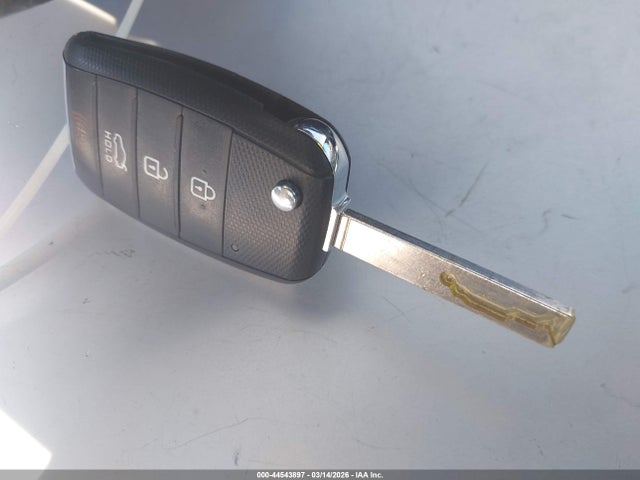 KNAGT4L39G5105732 KIA Optima Lx