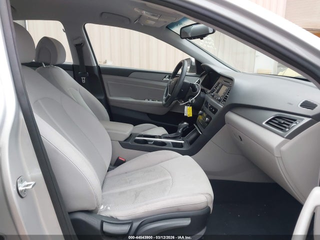 Продажа на аукционе авто 2015 Hyundai Sonata Se, vin: 5NPE24AFXFH011299, номер лота: 44543900