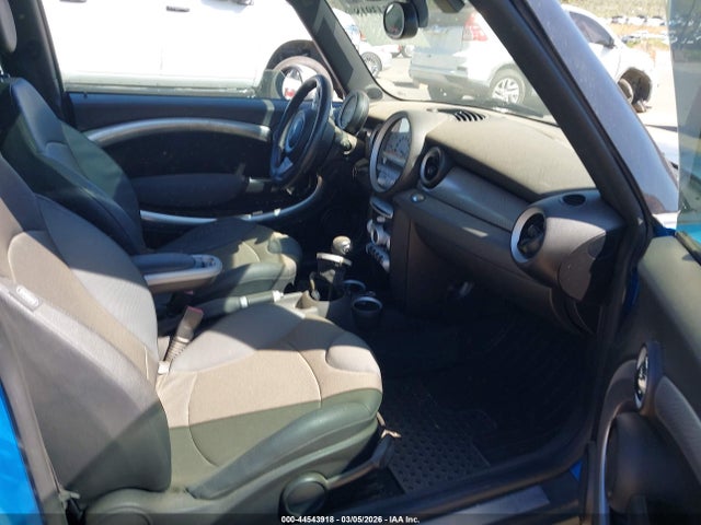 2008 MINI COOPER S CLUBMAN WMWMM33578TP89558 Photo 4