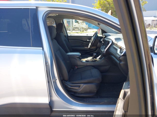 1GKKNKLA1HZ304895 GMC Acadia Sle-1